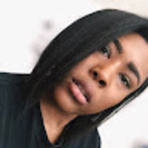 Meet your Posher, Cassandra